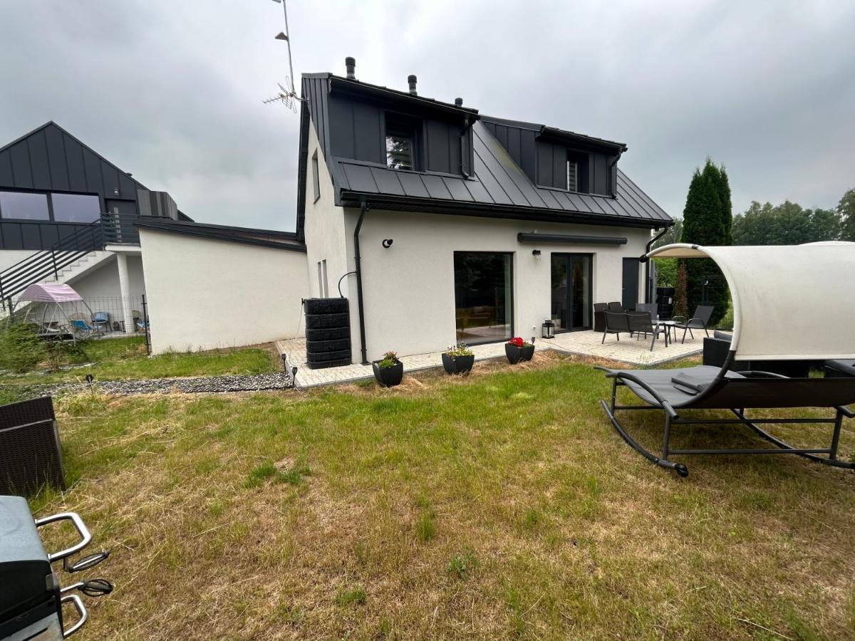 Villa Koniec Swiata Dom 84M2 Z Balia à Mikołajki Extérieur photo