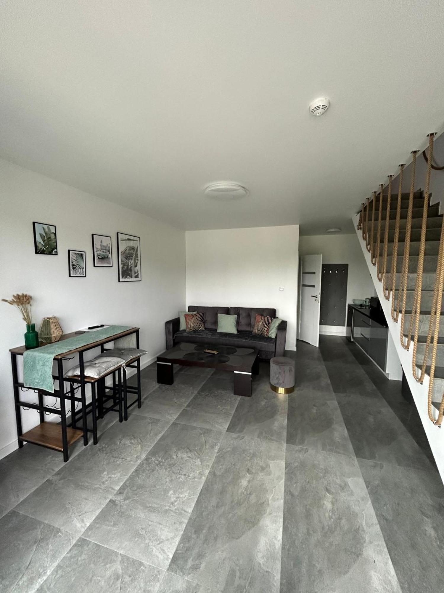 Villa Koniec Swiata Dom 84M2 Z Balia à Mikołajki Extérieur photo